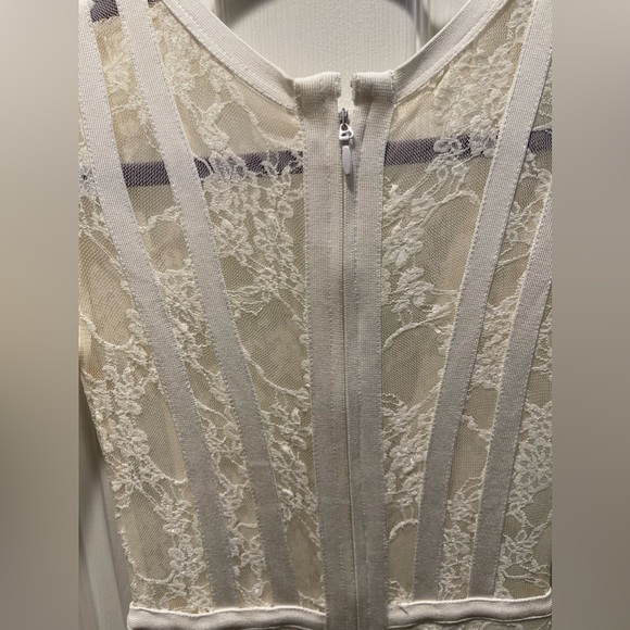 House of CB white lace bandage dress XS - Picture 5 of 8